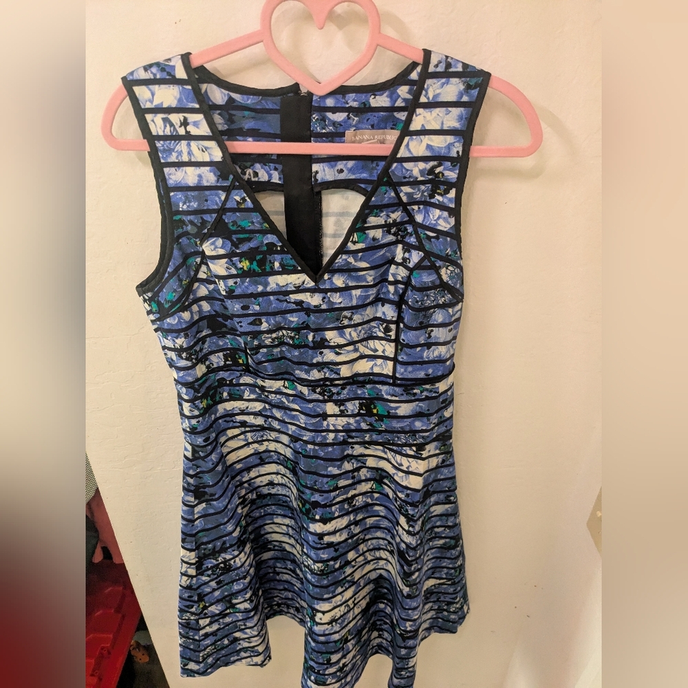 Banana Republic Blue Floral Stripe Sleeveless Fit & Flare Dress – Size 8